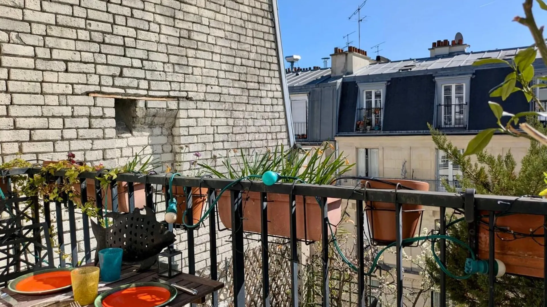 Pretty T3 With Balcony Near Buttes-Chaumont Apartment Paris